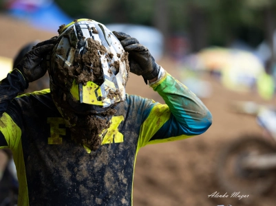 692d8d4941060gallery_image1