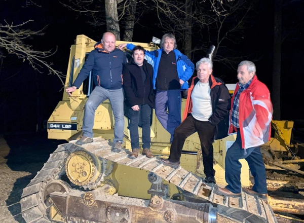 692d8d6384806group_image